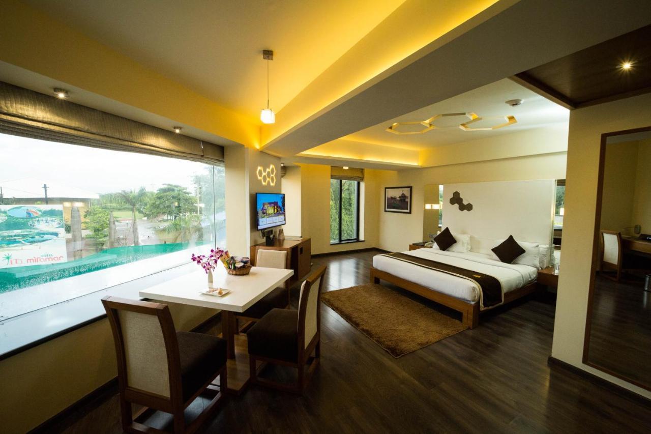 The Gold Beach Resort Daman Dış mekan fotoğraf