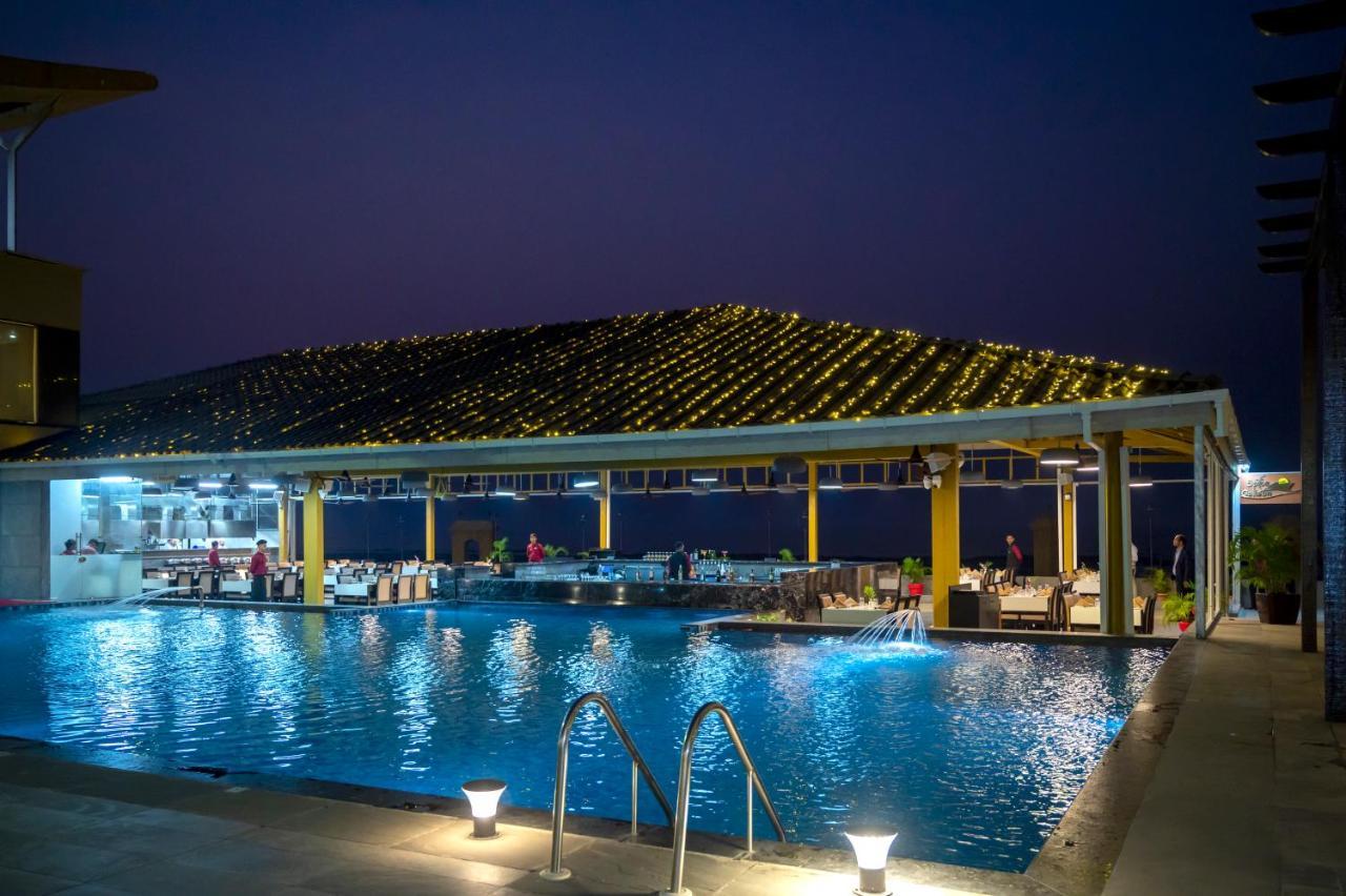 The Gold Beach Resort Daman Dış mekan fotoğraf