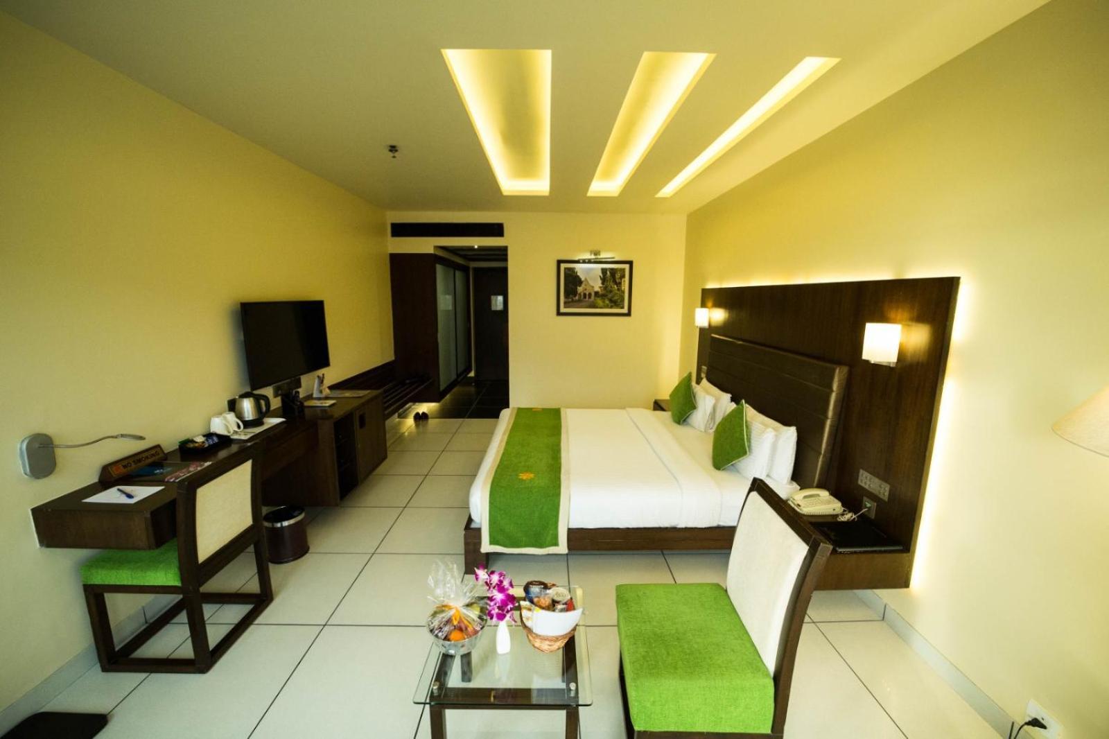 The Gold Beach Resort Daman Dış mekan fotoğraf