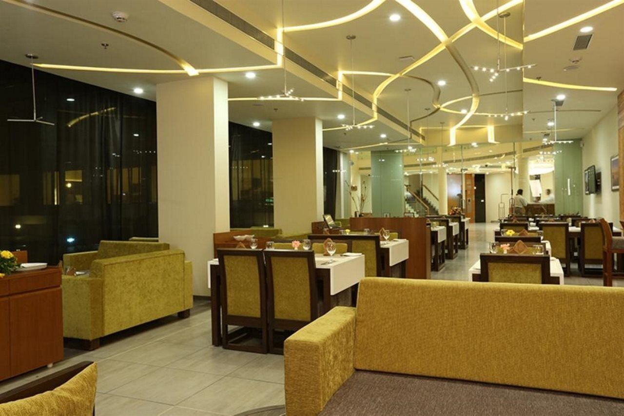 The Gold Beach Resort Daman Dış mekan fotoğraf