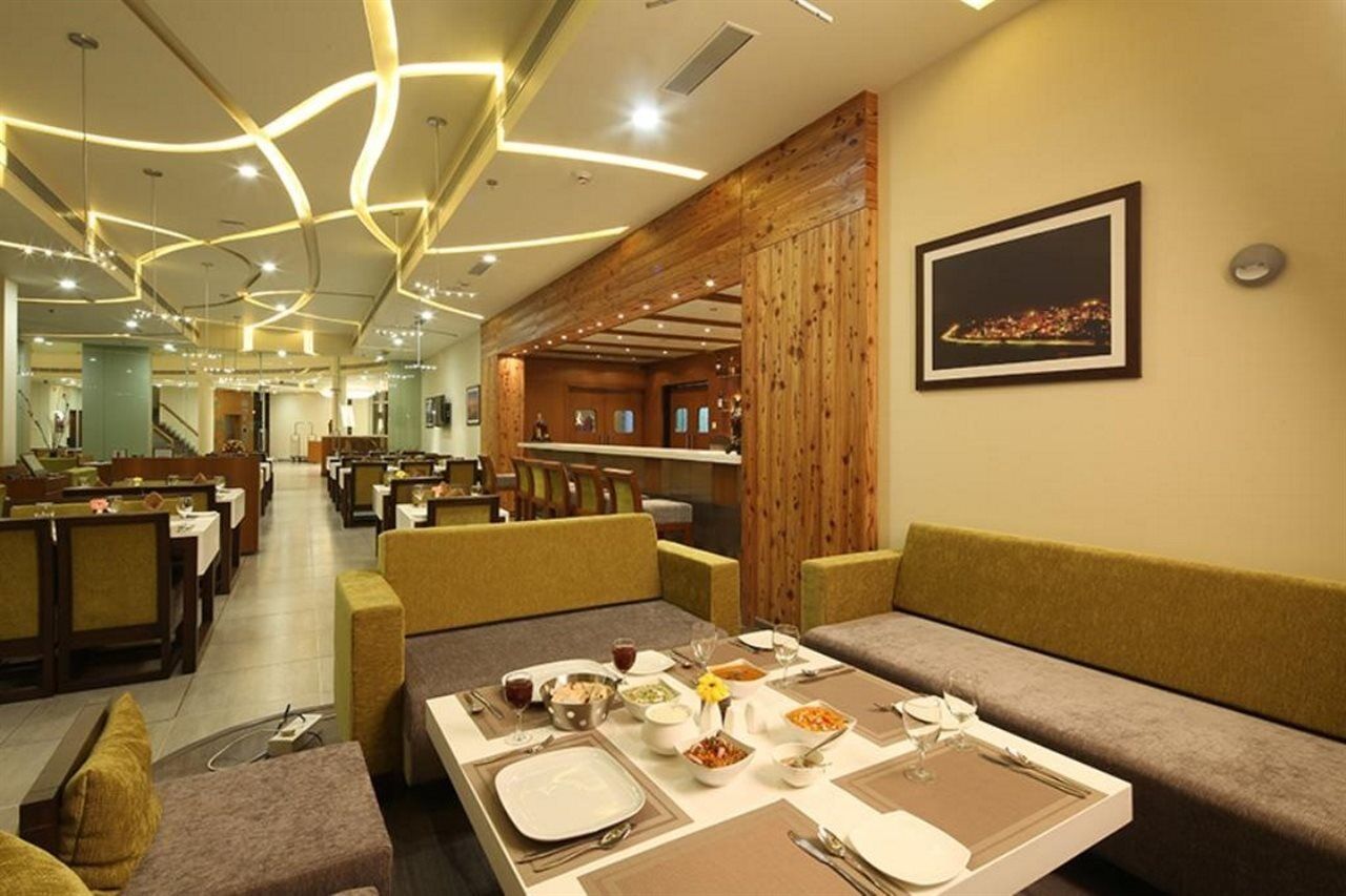 The Gold Beach Resort Daman Dış mekan fotoğraf
