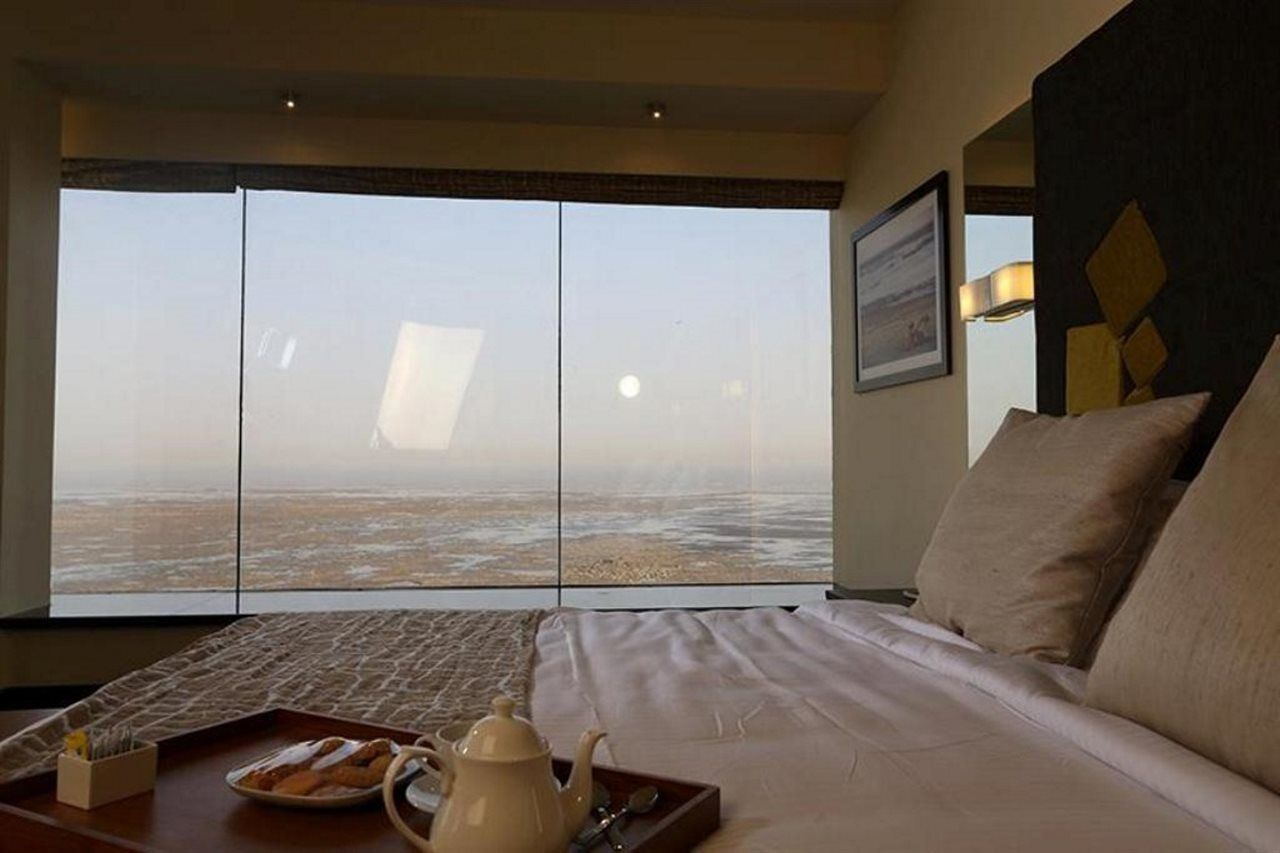 The Gold Beach Resort Daman Dış mekan fotoğraf