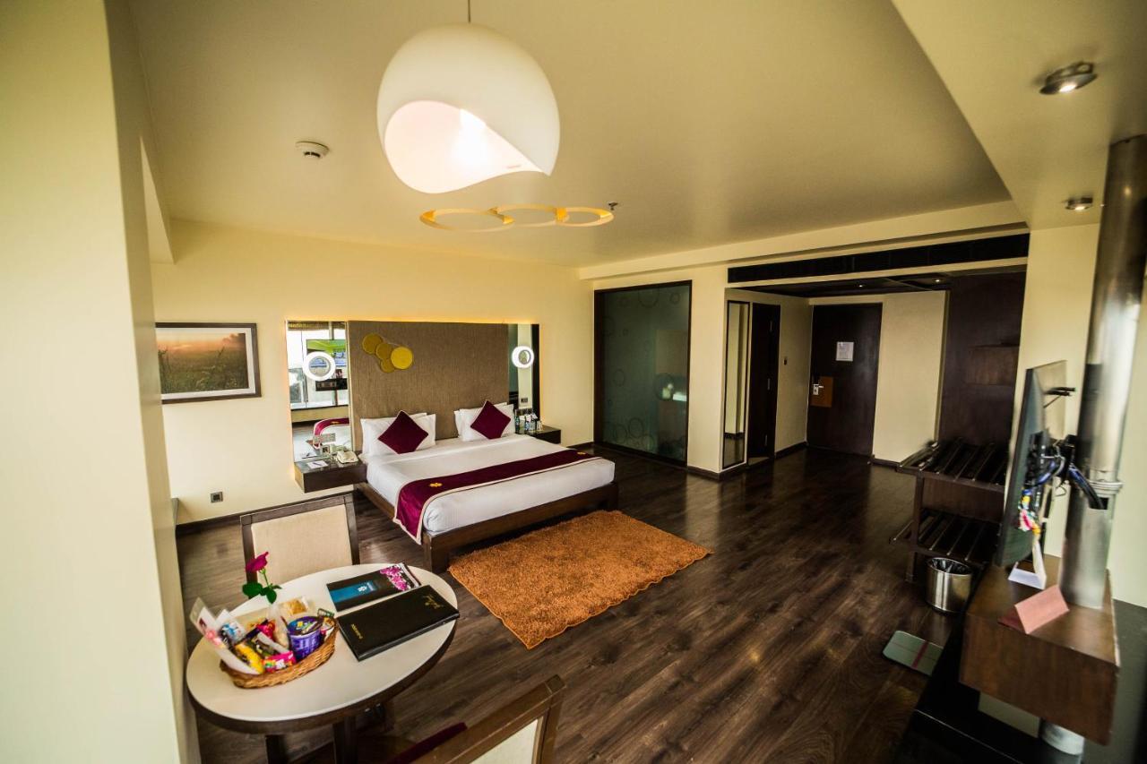 The Gold Beach Resort Daman Dış mekan fotoğraf
