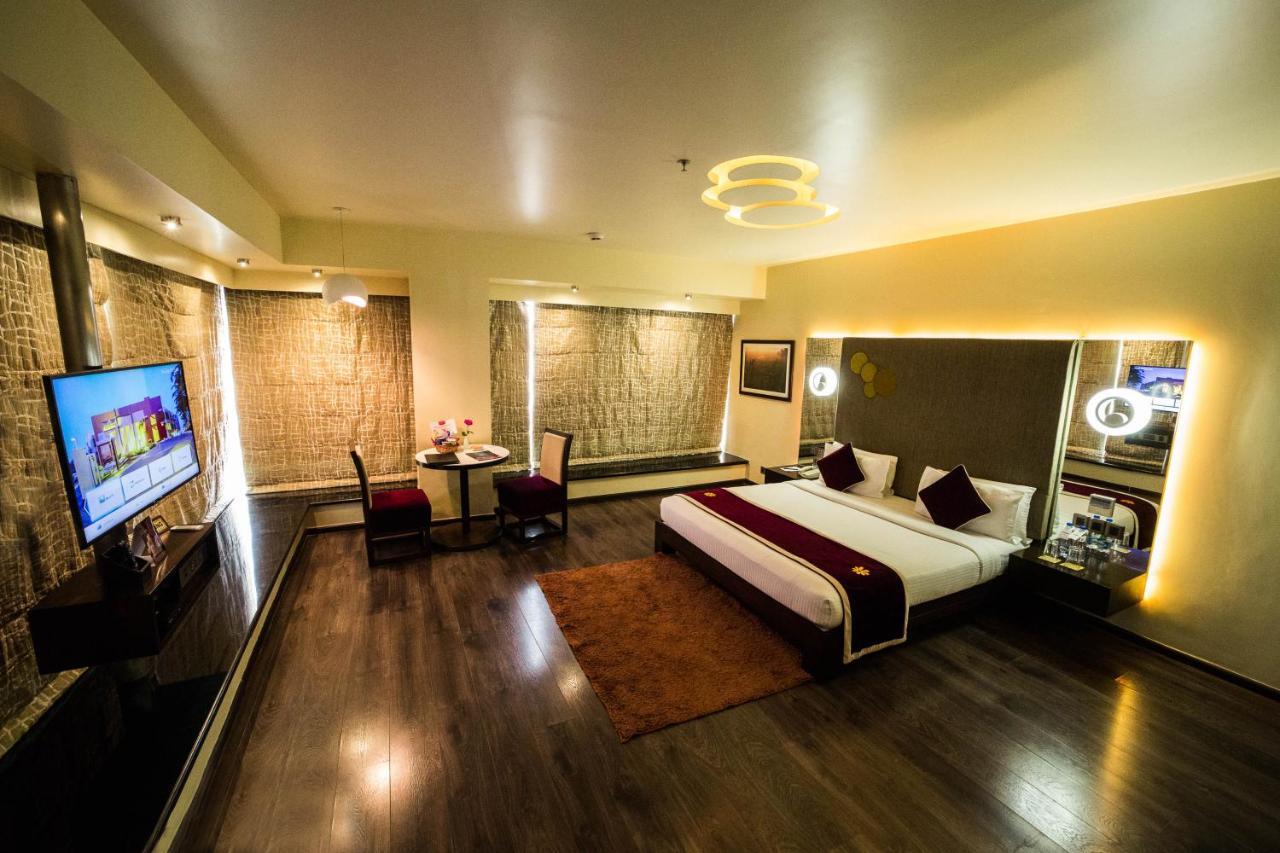 The Gold Beach Resort Daman Dış mekan fotoğraf