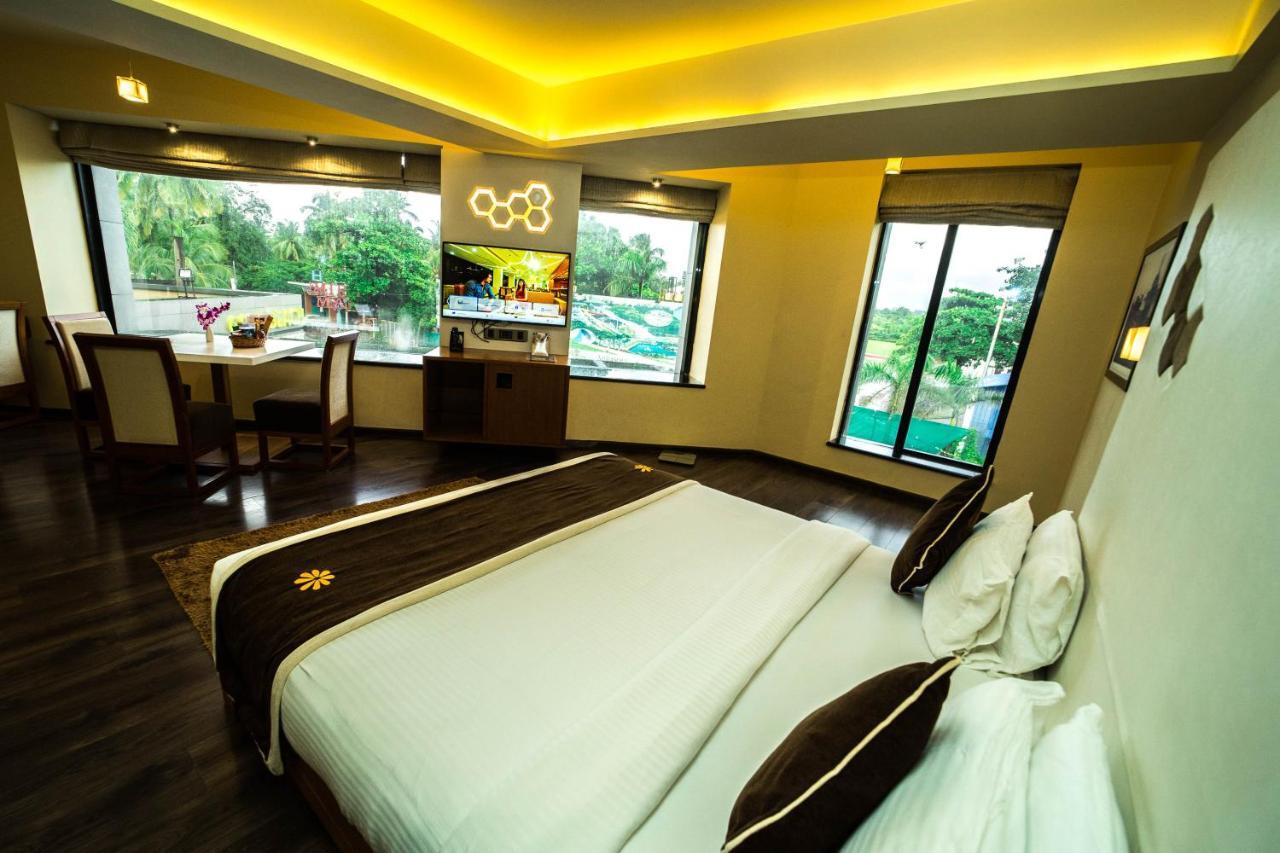 The Gold Beach Resort Daman Dış mekan fotoğraf