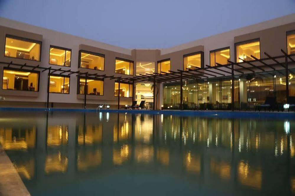 The Gold Beach Resort Daman Dış mekan fotoğraf